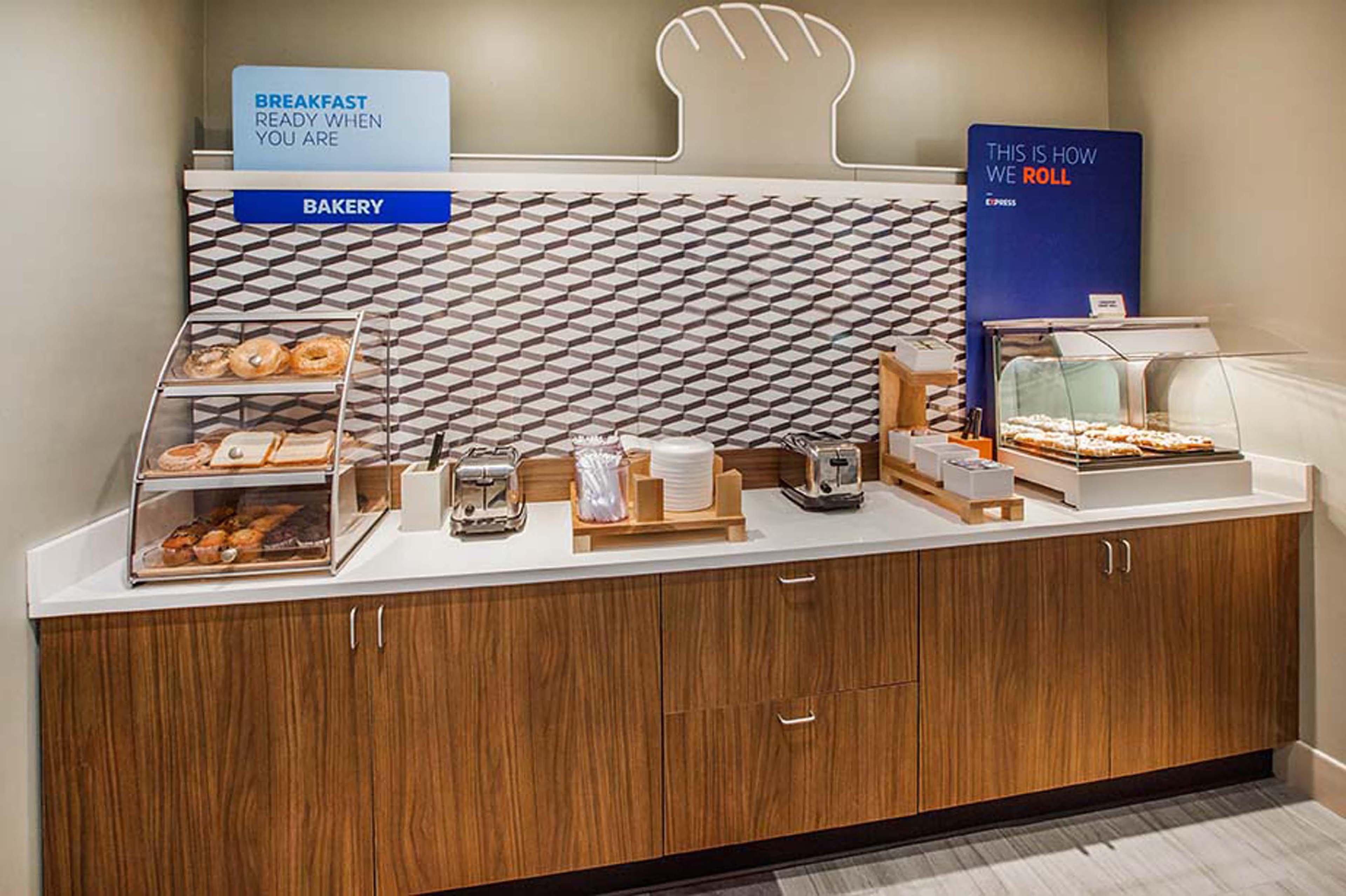 Holiday Inn Express & Suites Golden By Ihg Exterior foto